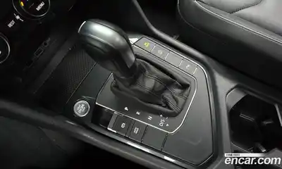 Volkswagen Tiguan 2020 2.0 гидро в Москве № 1405560, миниатюра 12