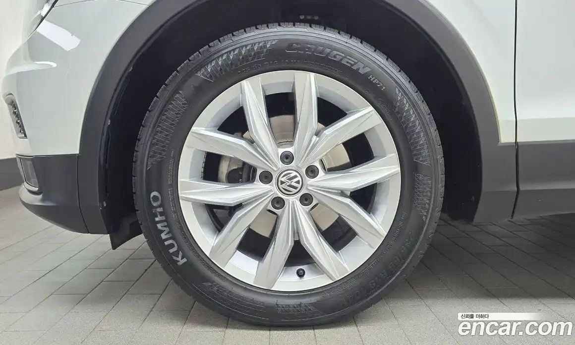 Volkswagen Tiguan 2020 2.0 гидро в Москве № 1405560, фото 5