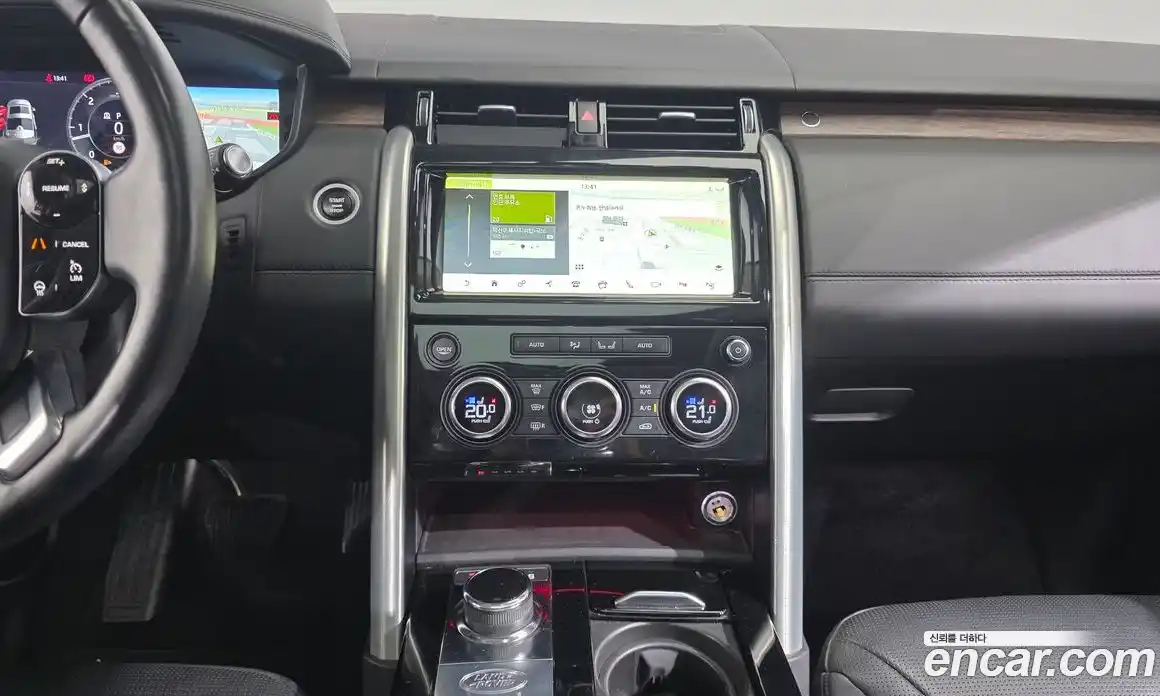 Land Rover Discovery 2019 3.0 гидро в Москве № 1423316, фото 25