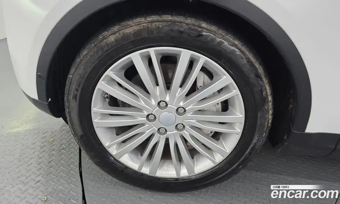 Land Rover Discovery 2019 3.0 гидро в Москве № 1423316, фото 5