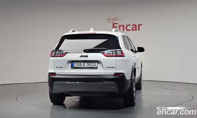 Jeep Cherokee 2021 2.4 гидро в Москве № 1424395, миниатюра 3