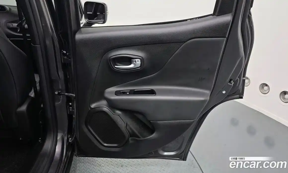 Jeep Renegade 2021 2.4 гидро в Москве № 1424441, фото 15