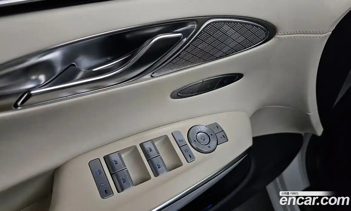 Genesis GV70 2022 0.1 гидро в Москве № 1539006, фото 35