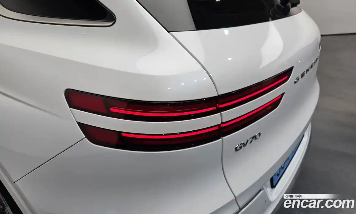 Genesis GV70 2022 0.1 гидро в Москве № 1539006, фото 9