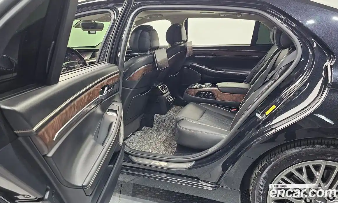 Genesis G90 2020 3.8 гидро в Москве, фото 16
