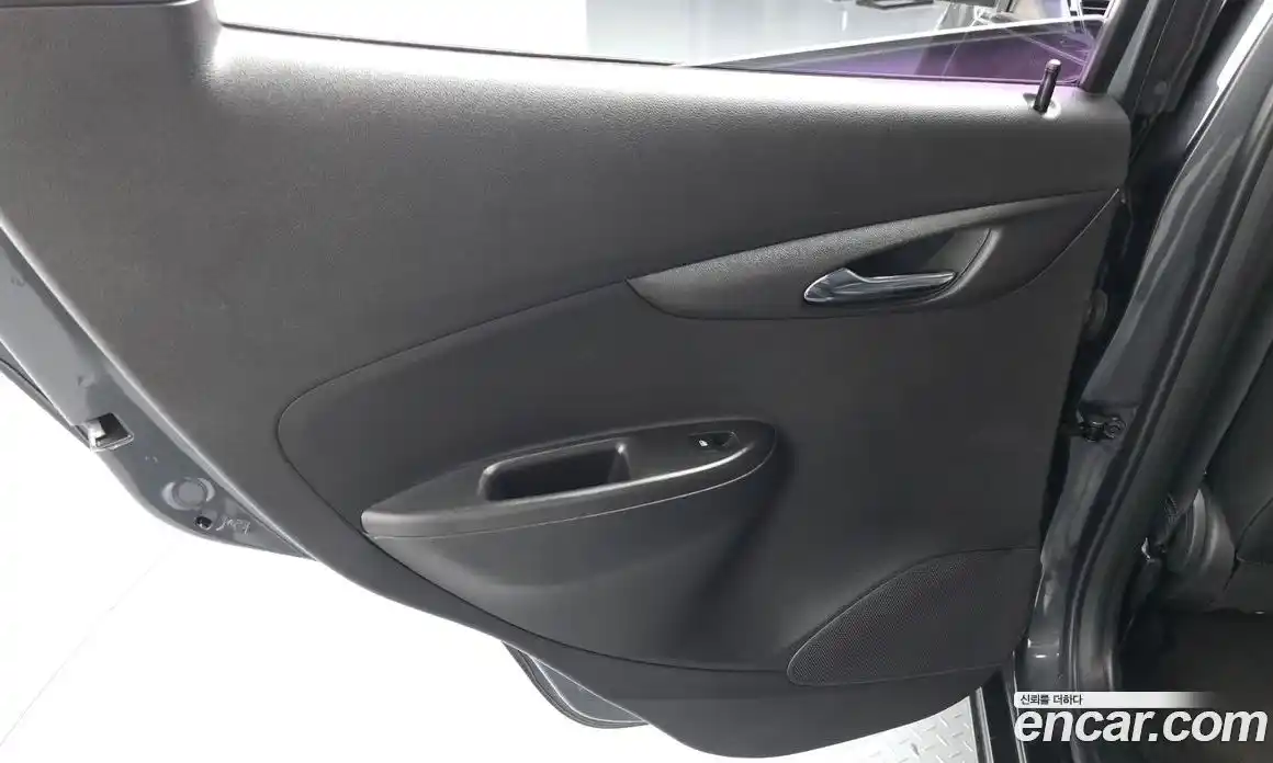 Chevrolet Spark 2016 1.0 гидро в Москве, фото 15