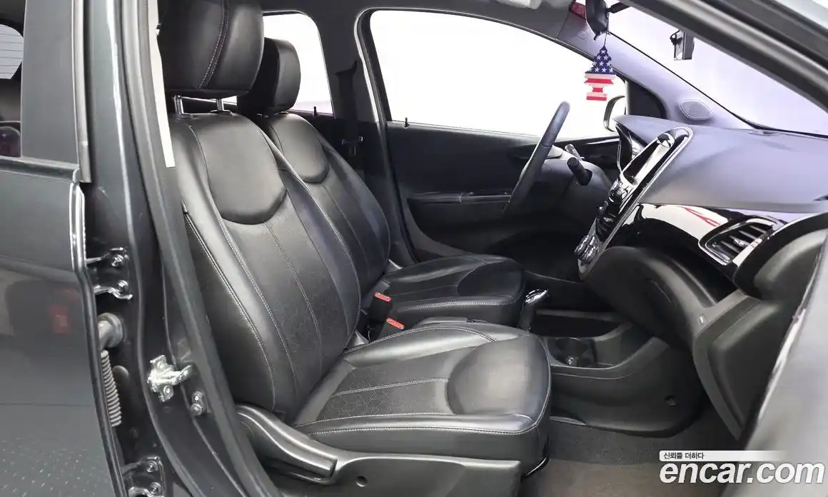 Chevrolet Spark 2016 1.0 гидро в Москве, фото 17