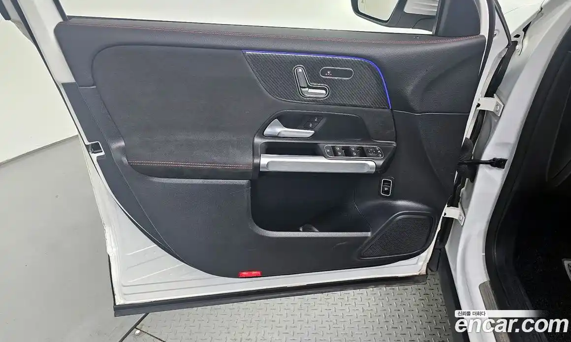 Mercedes-Benz GLB-Class 2022 2.0 гидро в Москве № 1545055, фото 14
