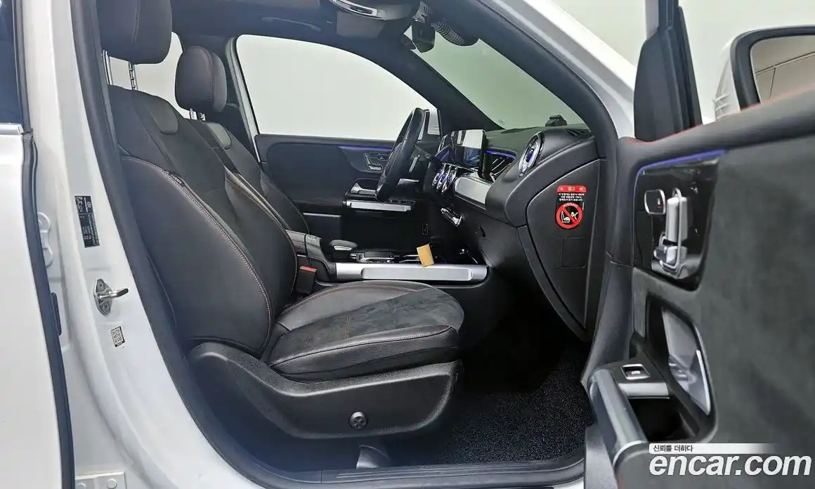 Mercedes-Benz GLB-Class 2022 2.0 гидро в Москве № 1545055, фото 16