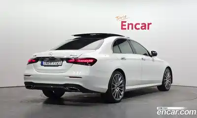 Mercedes-Benz E-Class 2022 2.0 гидро в Москве № 1545522, миниатюра 2