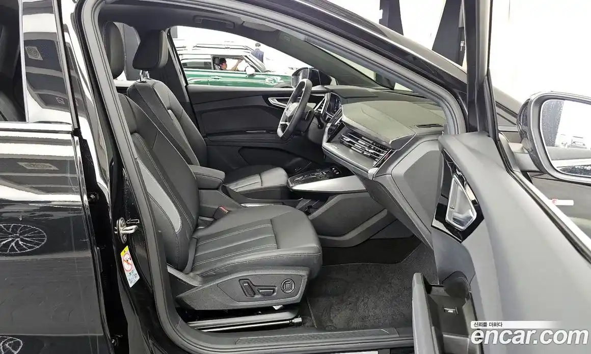 Audi Q4 e-tron 2025 0.2 гидро в Москве № 1545836, фото 16