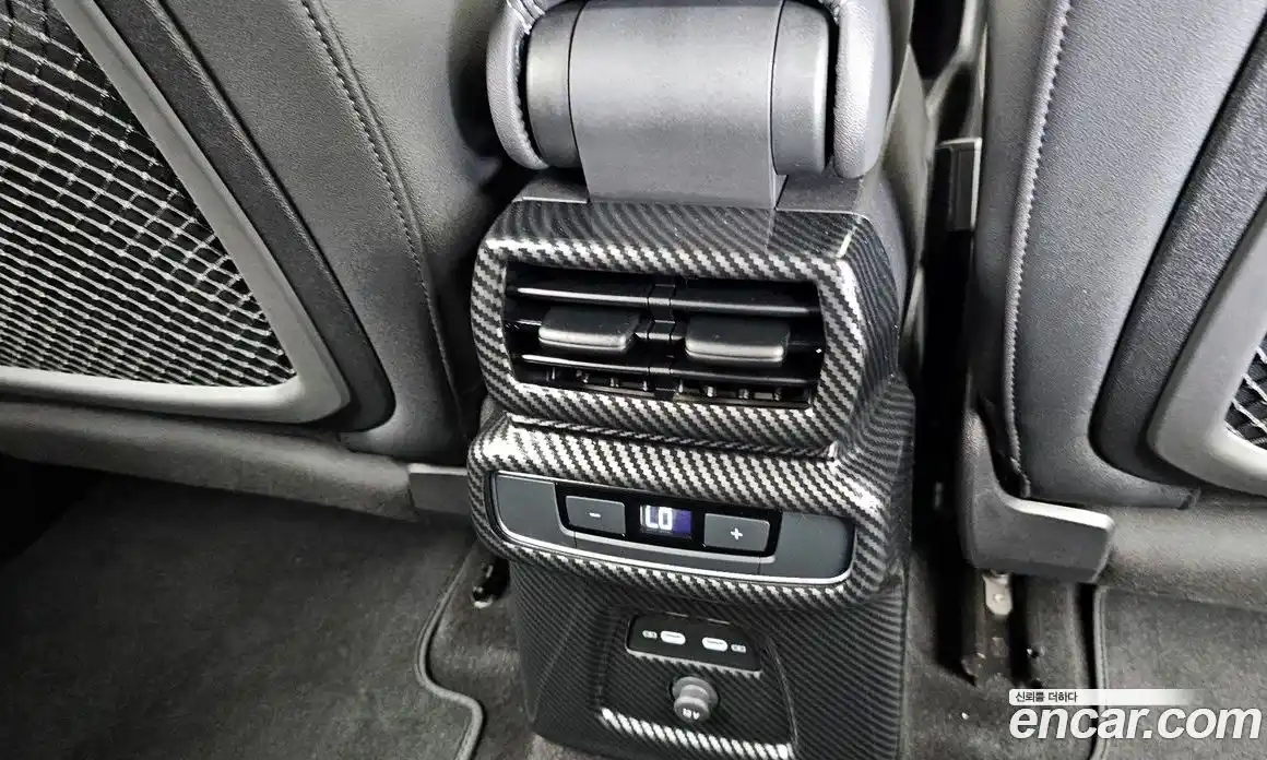 Audi Q4 e-tron 2025 0.2 гидро в Москве № 1545836, фото 24