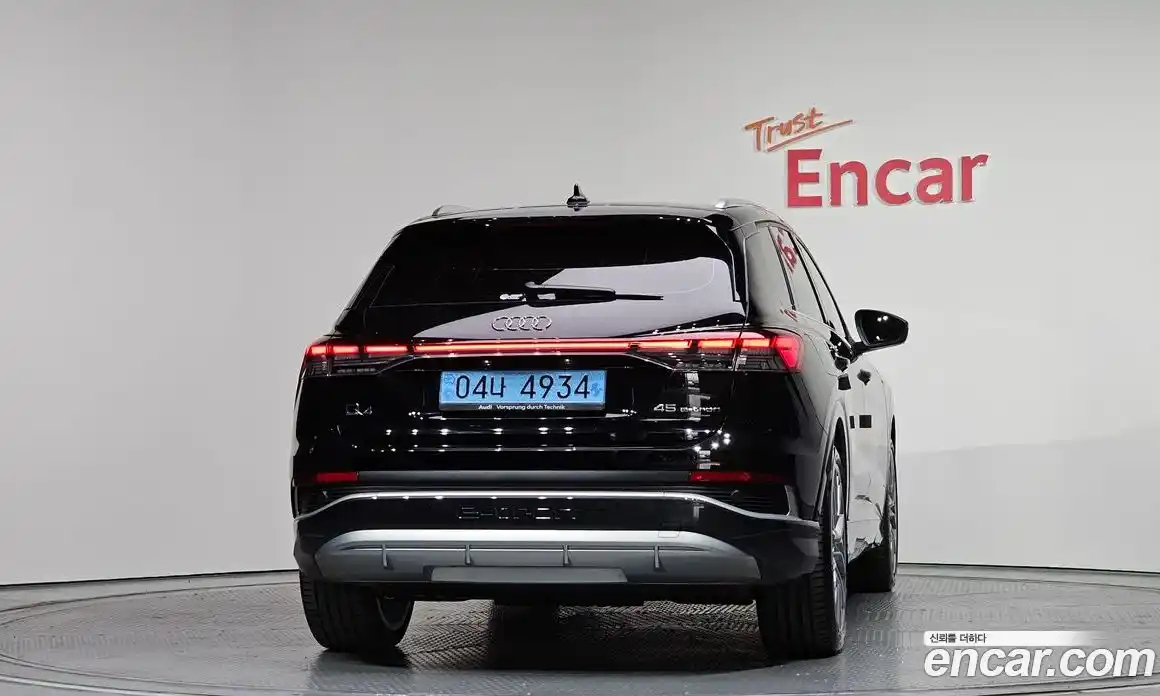 Audi Q4 e-tron 2025 0.2 гидро в Москве № 1545836, фото 3