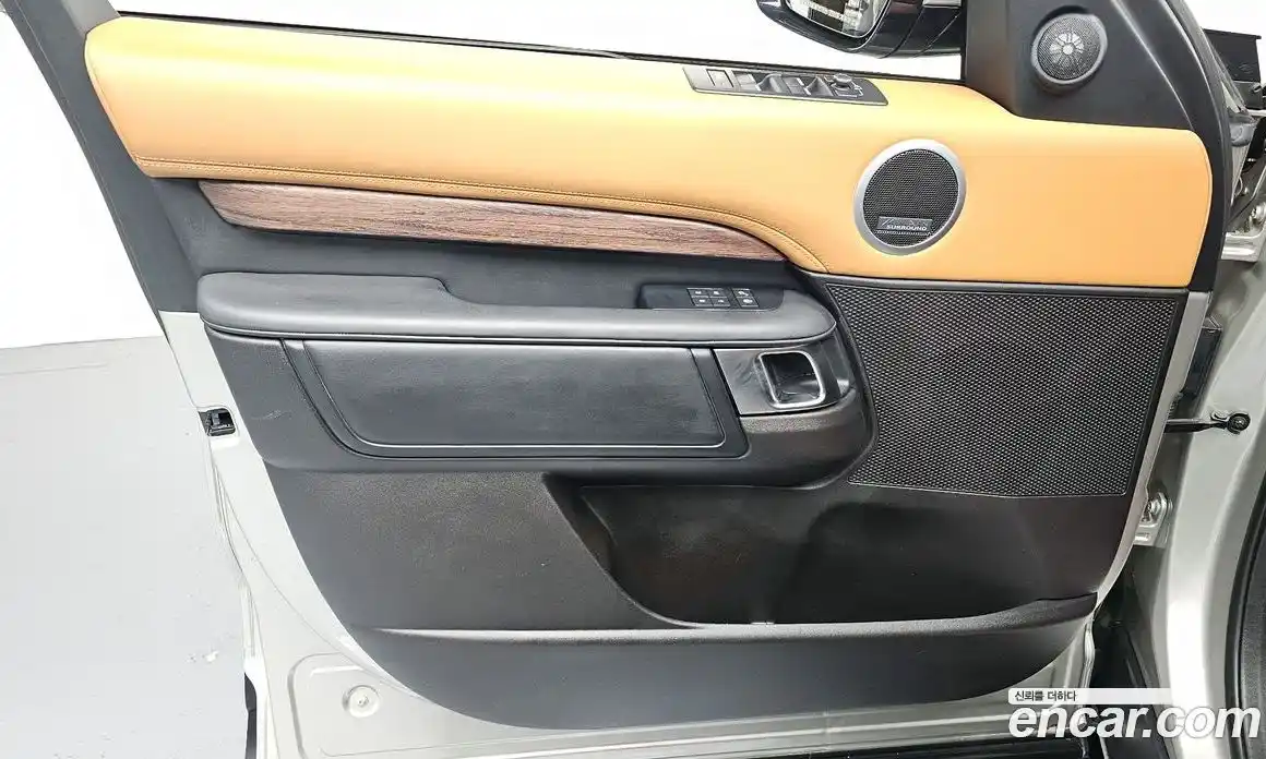 Land Rover Discovery 2017 3.0 гидро в Москве № 1547533, фото 14