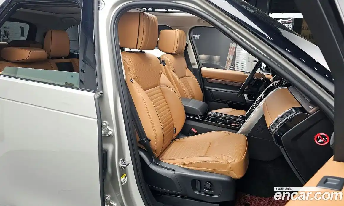 Land Rover Discovery 2017 3.0 гидро в Москве № 1547533, фото 18