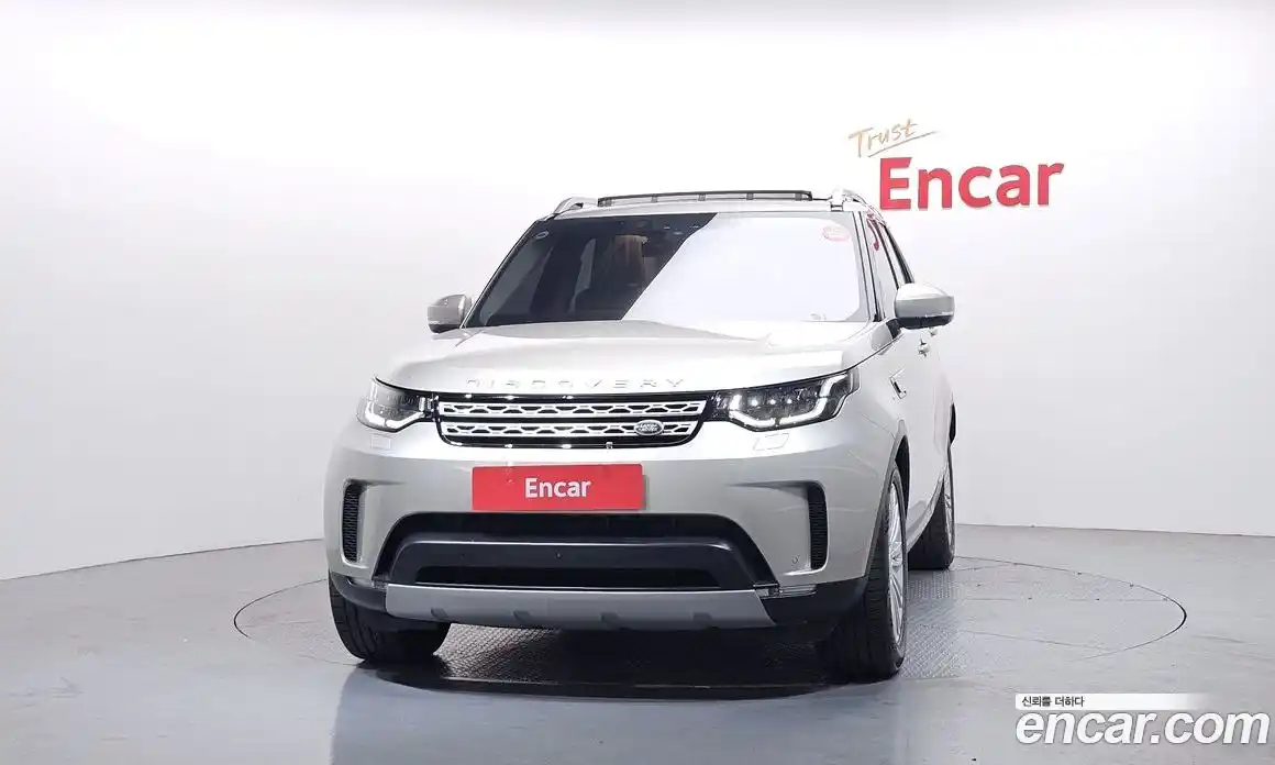 Land Rover Discovery 2017 3.0 гидро в Москве № 1547533, фото 3