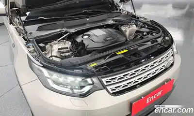 Land Rover Discovery 2017 3.0 гидро в Москве № 1547533, миниатюра 6