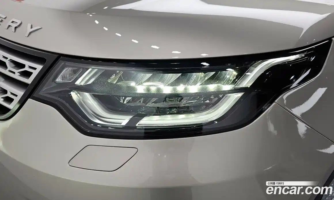 Land Rover Discovery 2017 3.0 гидро в Москве № 1547533, фото 8