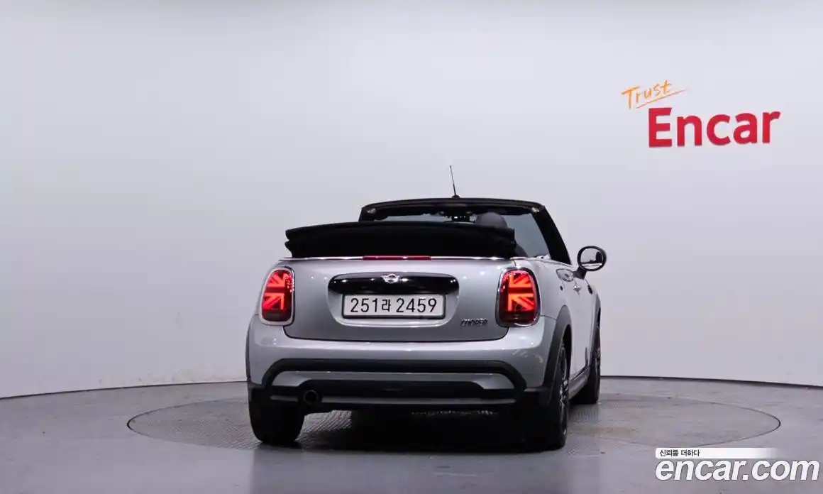 Mini Cooper Convertible 2024 1.5 гидро в Москве № 1548163, фото 4