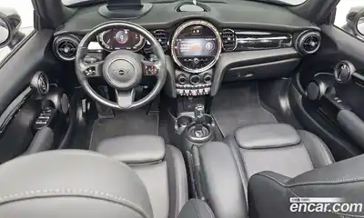 Mini Cooper Convertible 2024 1.5 гидро в Москве № 1548163, миниатюра 10