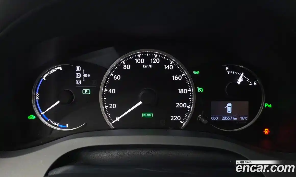 Lexus CT200h 2017 1.8 гидро в Москве № 1548797, фото 11
