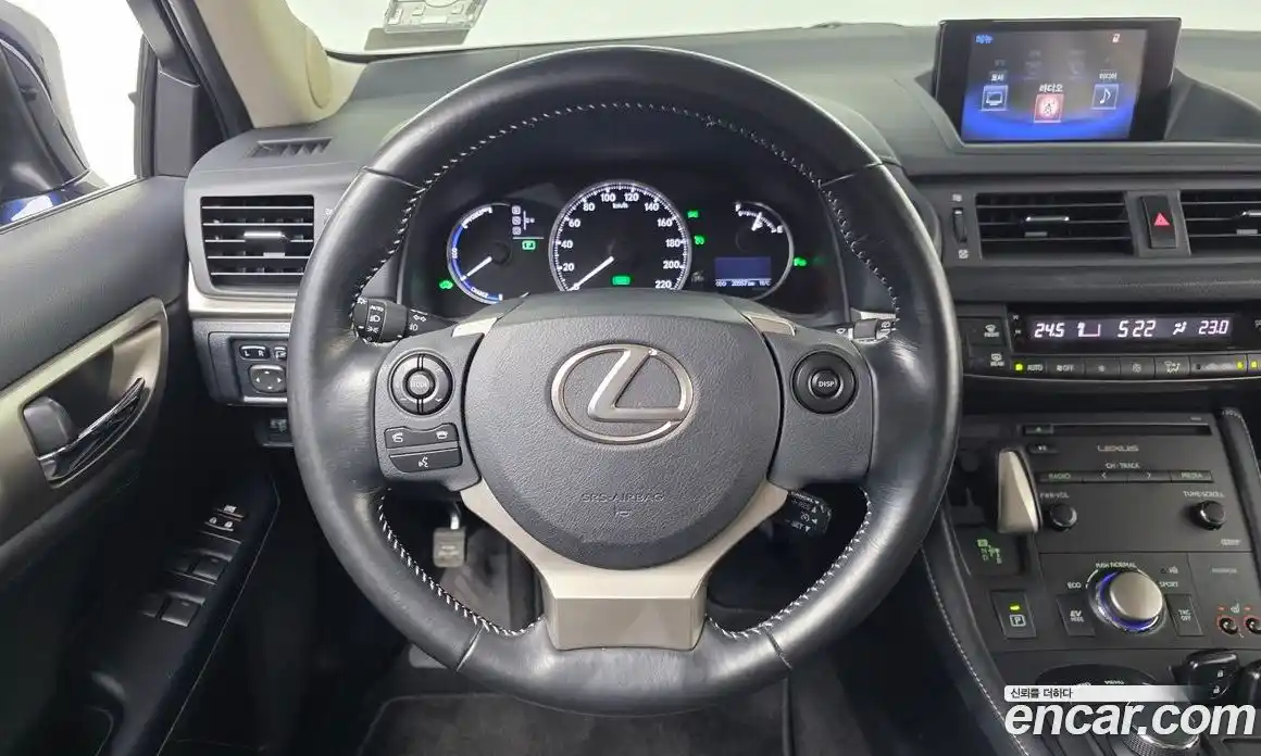 Lexus CT200h 2017 1.8 гидро в Москве № 1548797, фото 19