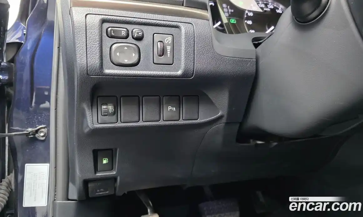 Lexus CT200h 2017 1.8 гидро в Москве № 1548797, фото 27