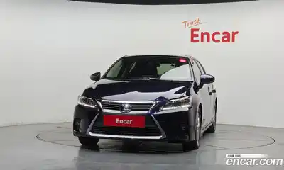 Lexus CT200h 2017 1.8 гидро в Москве № 1548797, миниатюра 3