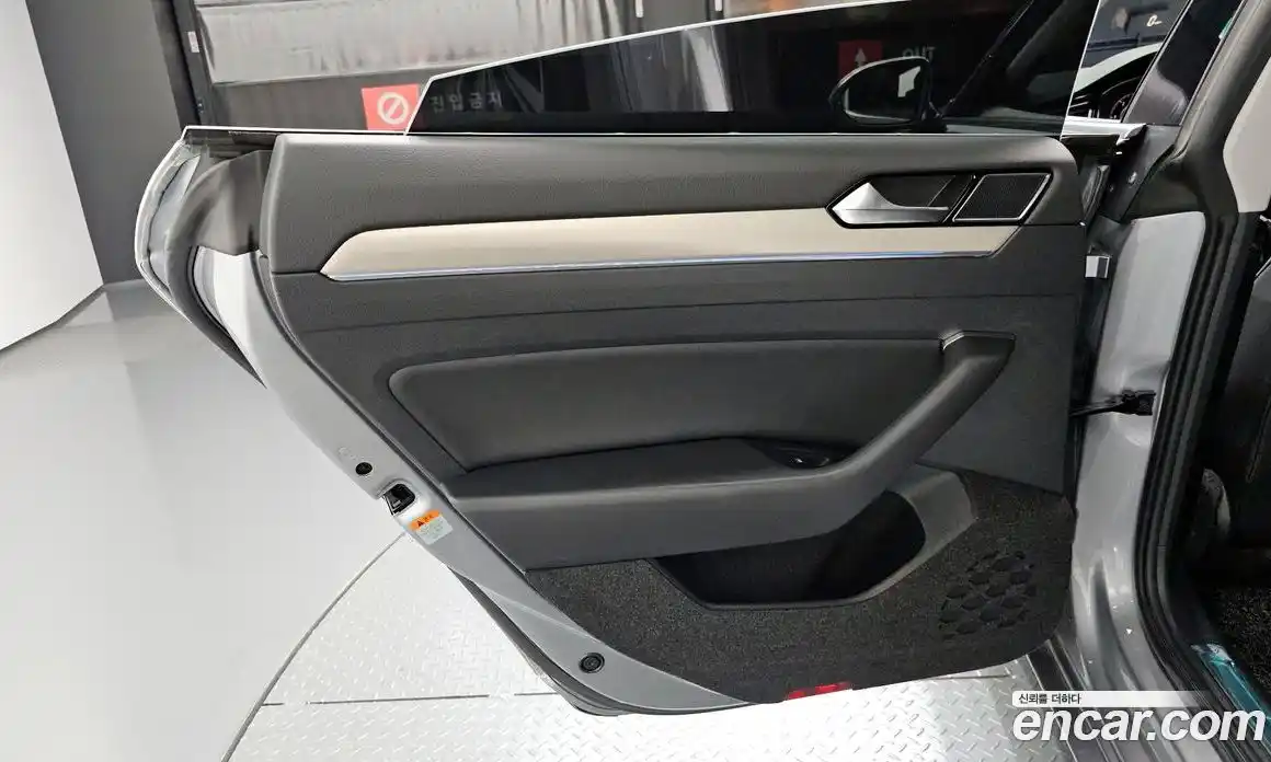 Volkswagen Arteon 2019 2.0 гидро в Москве № 1549042, фото 15