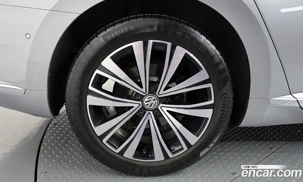Volkswagen Arteon 2019 2.0 гидро в Москве № 1549042, фото 5
