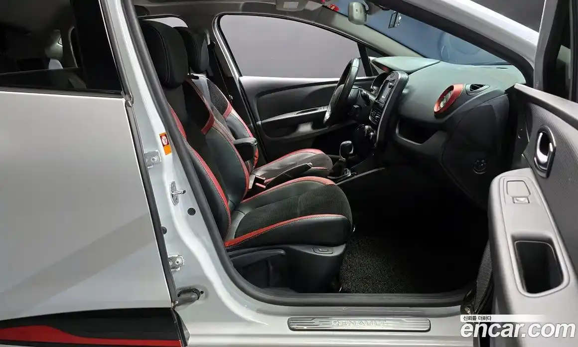 Renault Cilo 2019 1.5 гидро в Москве № 1615394, фото 17
