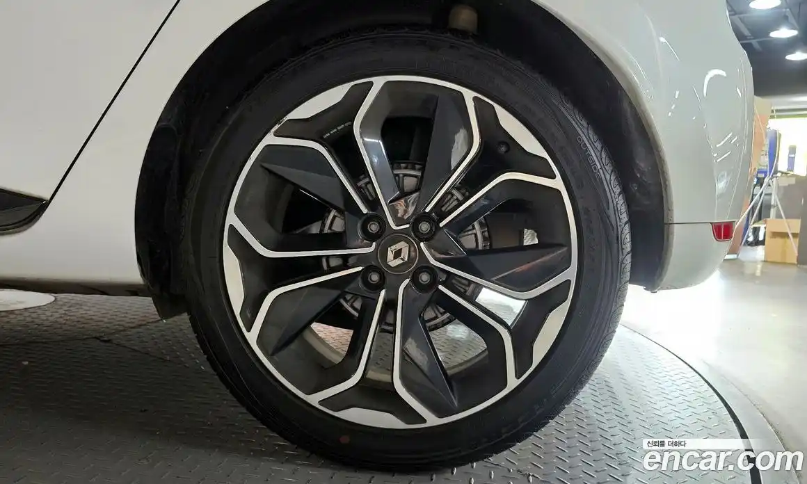 Renault Cilo 2019 1.5 гидро в Москве № 1615394, фото 7