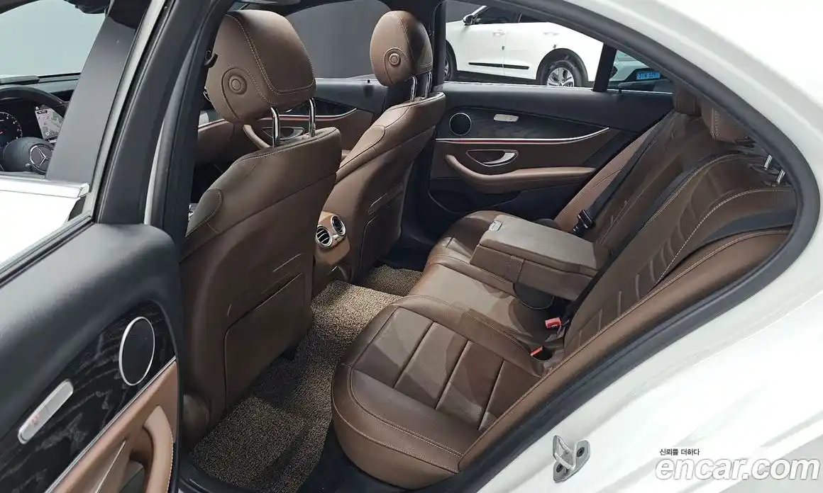 Mercedes-Benz E-Class 2022 2.0 гидро в Москве № 1617167, фото 16