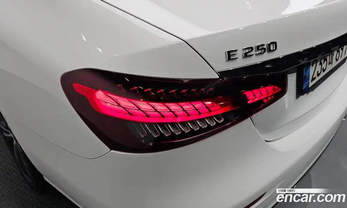 Mercedes-Benz E-Class 2022 2.0 гидро в Москве № 1617167, фото 9