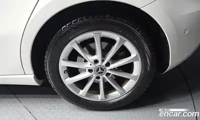 Mercedes-Benz A-Class 2020 2.0 гидро в Москве № 1617269, миниатюра 5