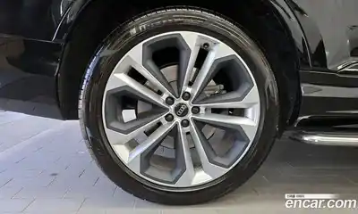 Audi Q7 2023 3.0 гидро в Москве № 1617620, миниатюра 5