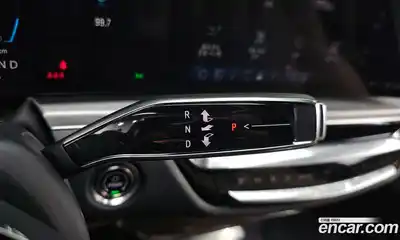Cadillac Lyriq 2024 0.3 гидро в Москве № 1622798, миниатюра 11