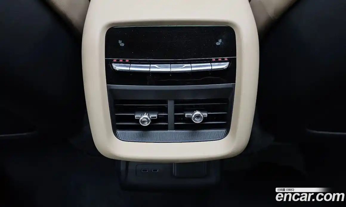 Cadillac Lyriq 2024 0.3 гидро в Москве № 1622798, фото 24