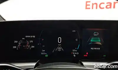 Cadillac Lyriq 2024 0.3 гидро в Москве № 1622798, миниатюра 10