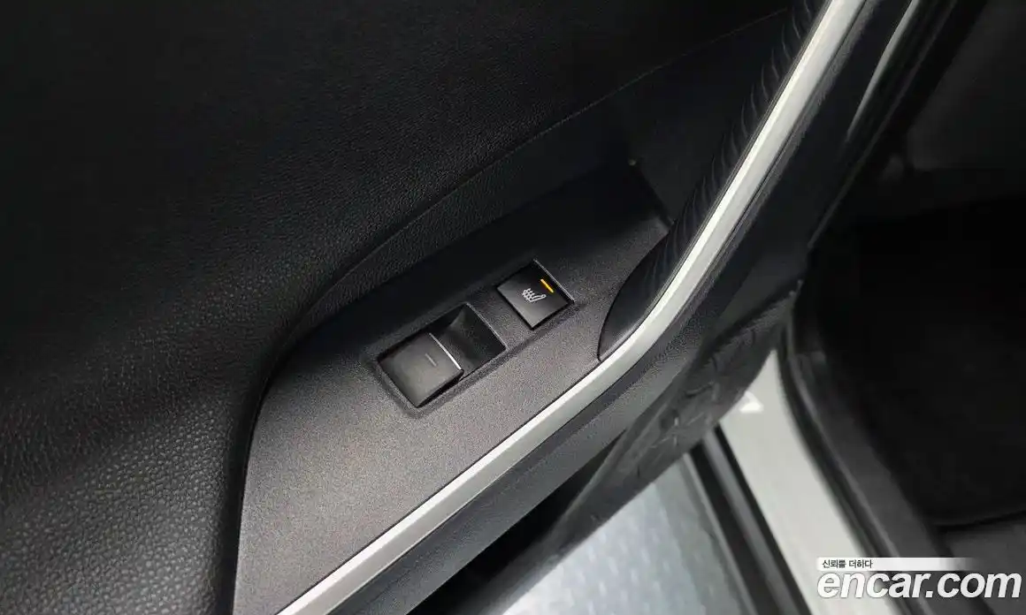 Toyota RAV4 2024 2.5 гидро в Москве № 1624330, фото 28