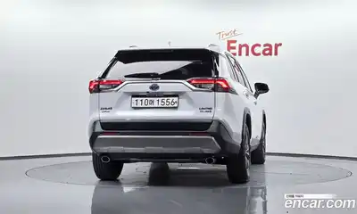 Toyota RAV4 2024 2.5 гидро в Москве № 1624330, миниатюра 3