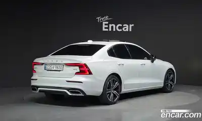 Volvo S60 2022 2.0 гидро в Москве № 164324, миниатюра 2