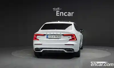 Volvo S60 2022 2.0 гидро в Москве № 164324, миниатюра 4