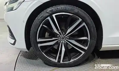 Volvo S60 2022 2.0 гидро в Москве № 164324, миниатюра 5