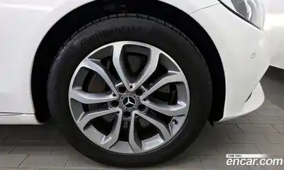 Mercedes-Benz C-Class 2018 2.0 гидро в Москве № 1689974, миниатюра 7
