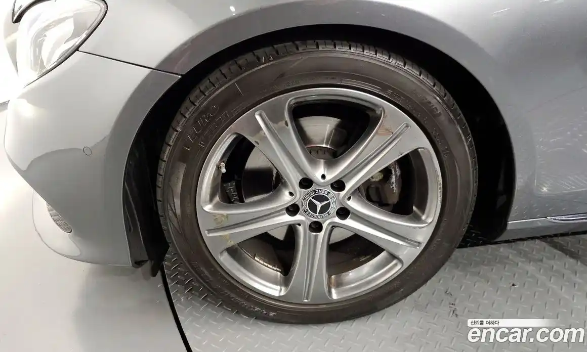 Mercedes-Benz E-Class 2018 2.0 гидро в Москве № 1690639, фото 5