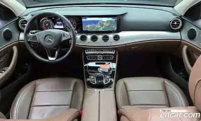 Mercedes-Benz E-Class 2018 2.0 гидро в Москве № 1690639, миниатюра 10