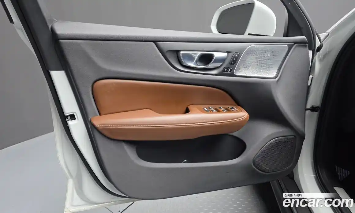 Volvo V60 2021 2.0 гидро в Москве № 1691528, фото 14