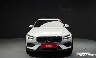 Volvo V60 2021 2.0 гидро в Москве № 1691528, миниатюра 3