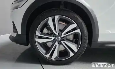 Volvo V60 2021 2.0 гидро в Москве № 1691528, миниатюра 5